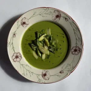 Зеленый суп со спаржей