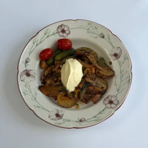 Жареный картофель с лисичками